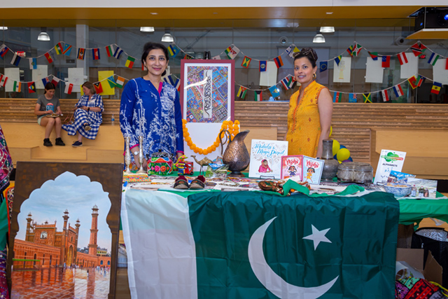 BDS_SpringFest052122_015Scoop Student illustration of a car